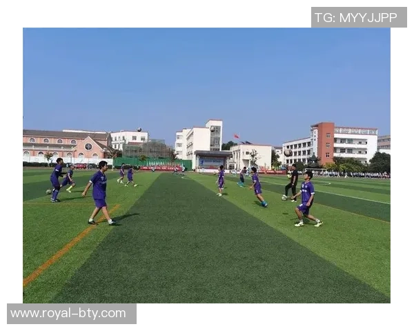 大学足球的魅力与挑战：探索校园体育文化的多元价值与发展潜力